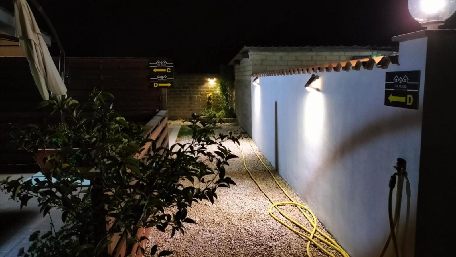 Ferienwohnung The House Fiera Di Roma Aeroporto Fiumicino Ponte Galeria Exterior foto