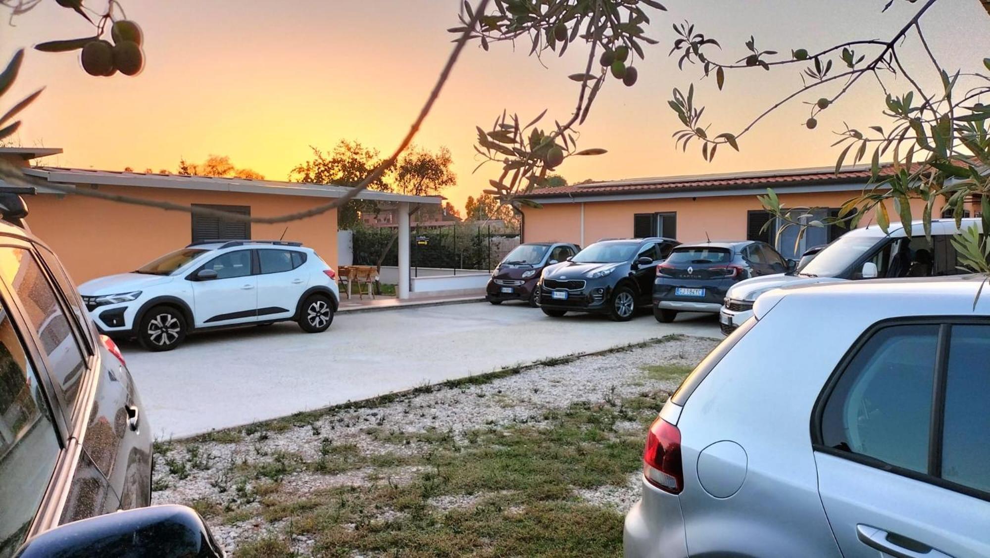 Ferienwohnung The House Fiera Di Roma Aeroporto Fiumicino Ponte Galeria Exterior foto